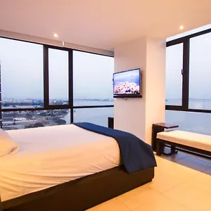 1403 Bellini 1, Puerto Santa Ana, Guayaquil